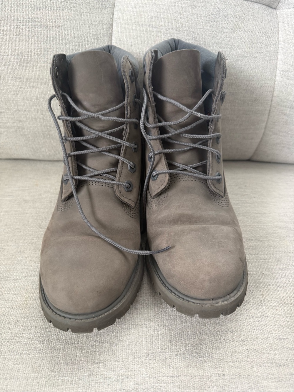 Timberland Women’s Gray Nubuck 6-Inch Lace-Up Boot - Picture 2 of 3